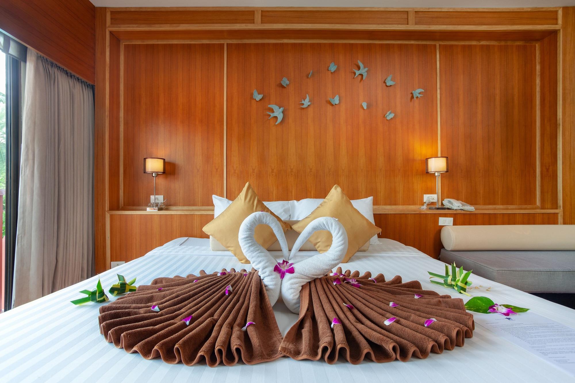Seaview Patong Hotel - Sha Plus Bagian luar foto
