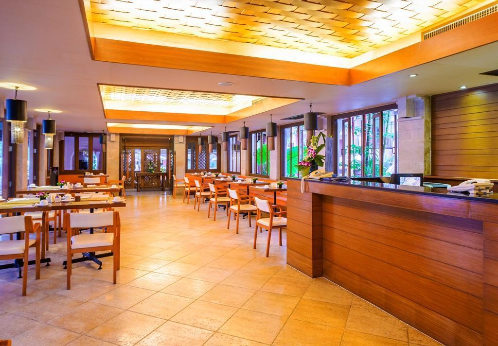 Seaview Patong Hotel - Sha Plus Bagian luar foto